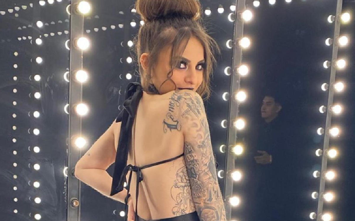 Melisa Obregón se QUITA el sostén y ENCIENDE las redes sociales