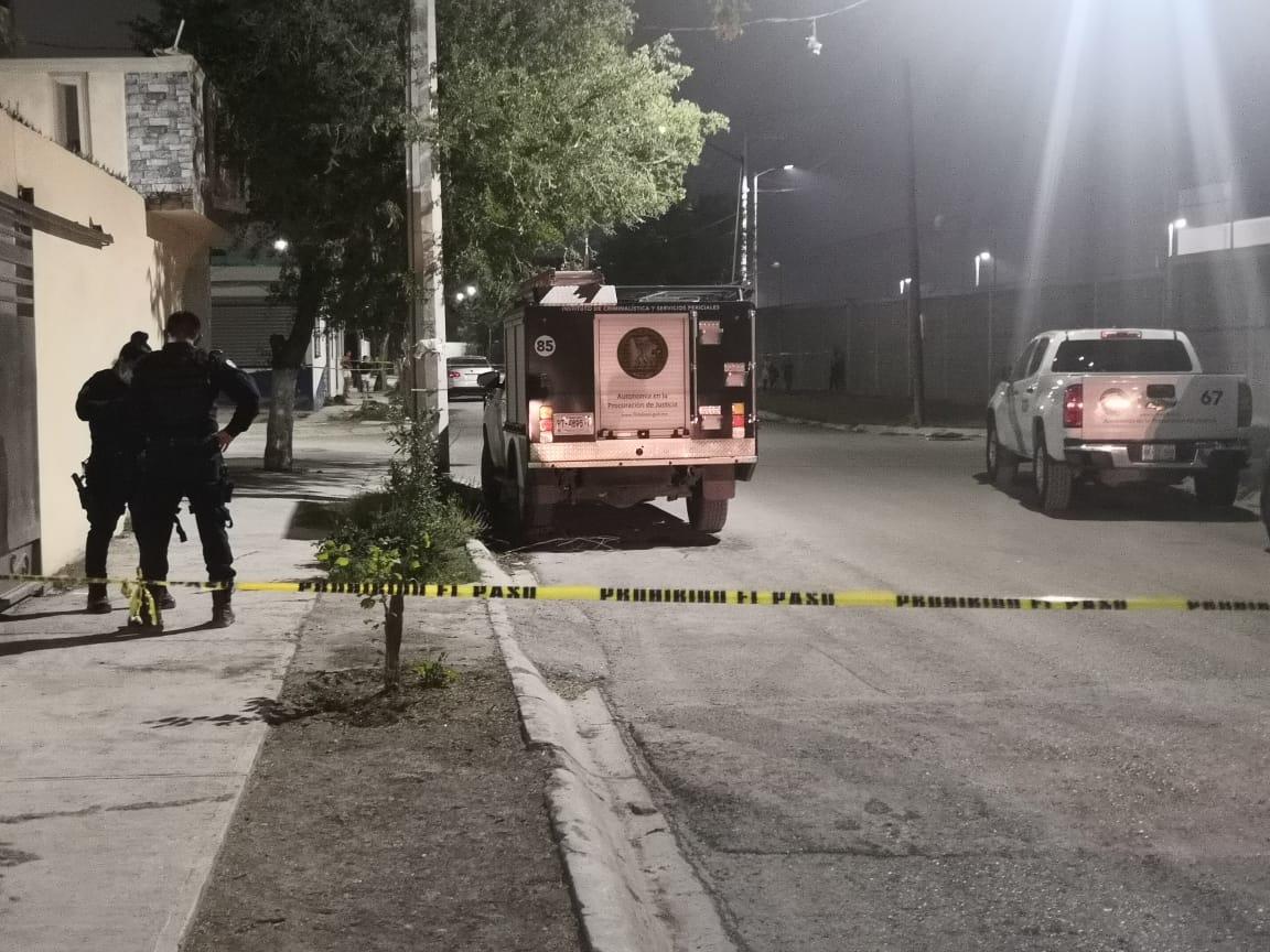Ataque a balazos deja un muerto y dos heridos afuera de una casa en Apodaca