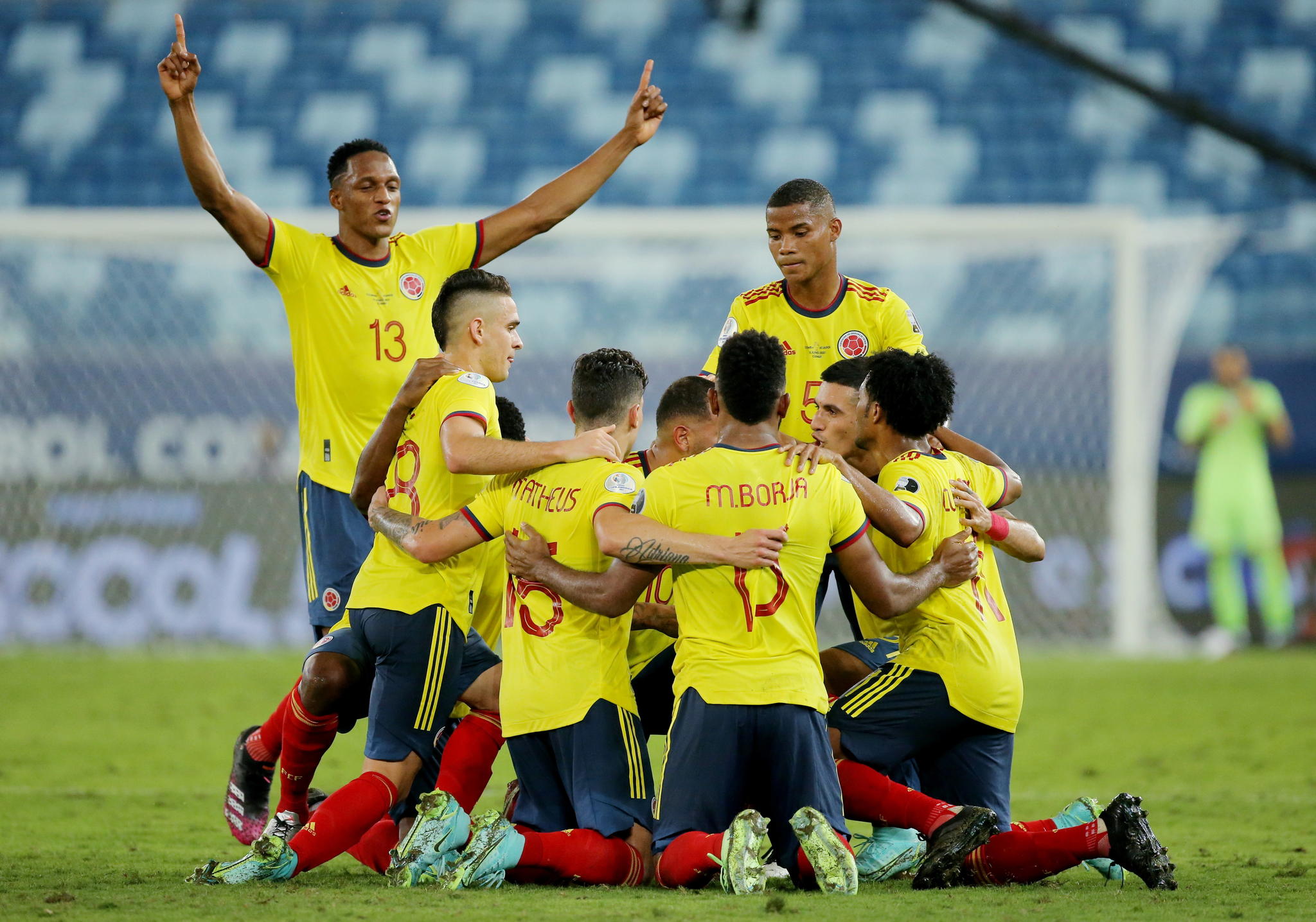 Una fantasía de Edwin Cardona da triunfo a Colombia sobre Ecuador en ...