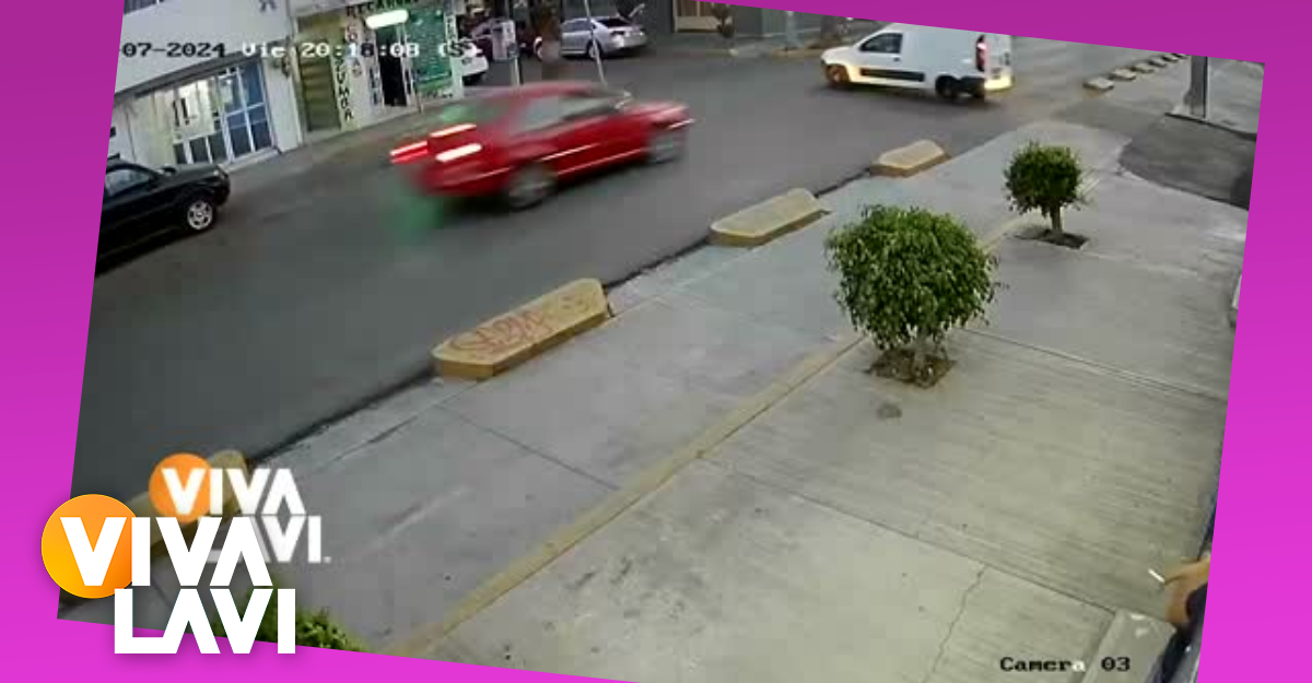 Conductor ebrio choca contra otro auto y se da a la fuga